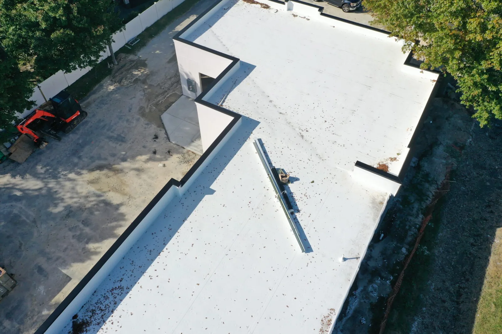 Commercial membrane roof installation Commercial membrane roof installation